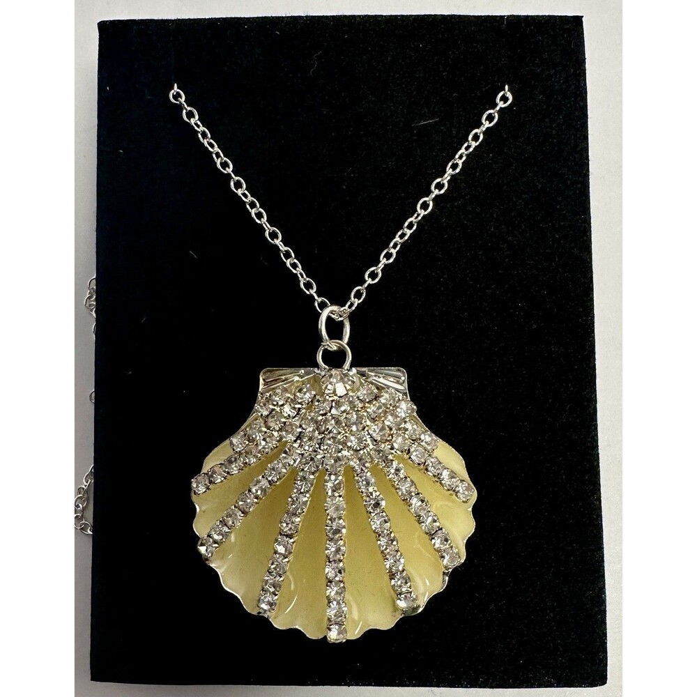 🖤Little Mermaid Inspired Glow Seashell Necklace Rhinestone Ocean Pendant NEW
